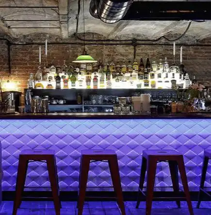 8 FABULOSOS TIPS PARA DISEÑAR UN BAR EN TU PATIO