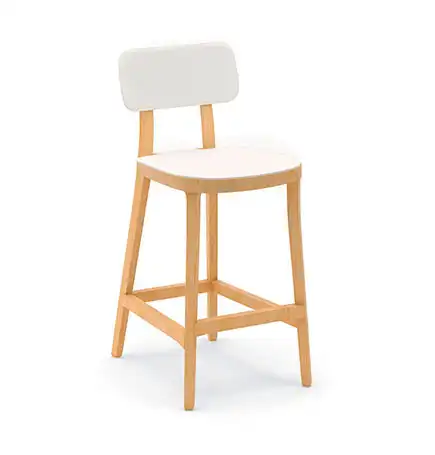 Sillas Altas y Bancos de Polipropileno